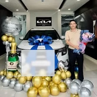 Hoạt động tư vấn và giao xe Kia tại Bình Dương 1