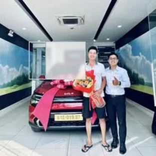 Hoạt động tư vấn và giao xe Kia tại Bình Dương 2